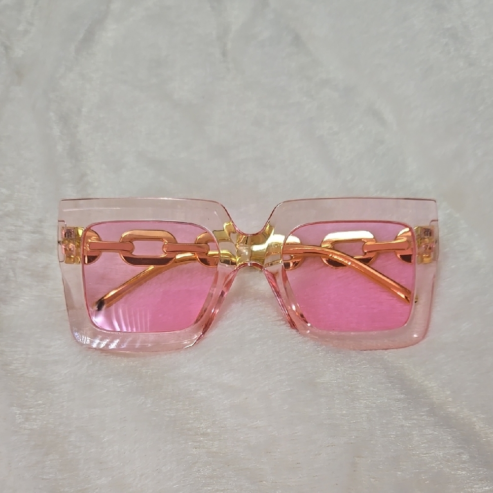 Chic Pink Sunglasses